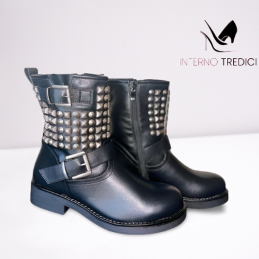 BIKER con borchie e fibbia mod. Valentina